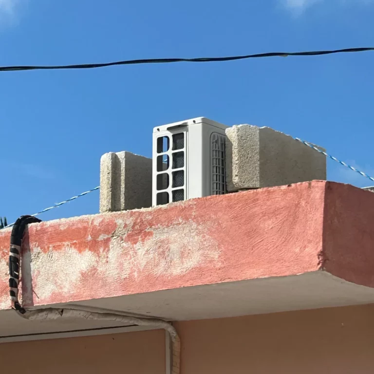 špatná montáž klimatizace