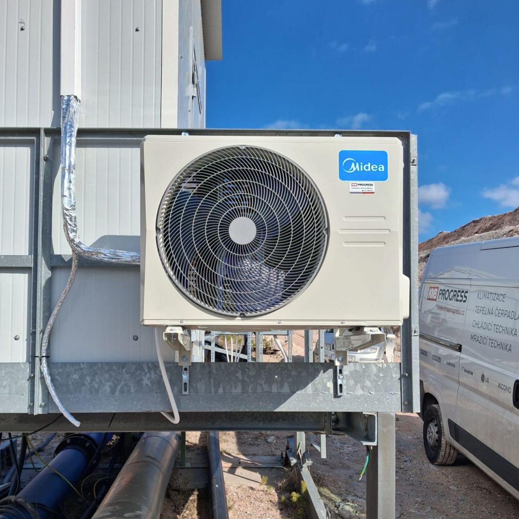 Venkovní jednotka klimatizace Midea