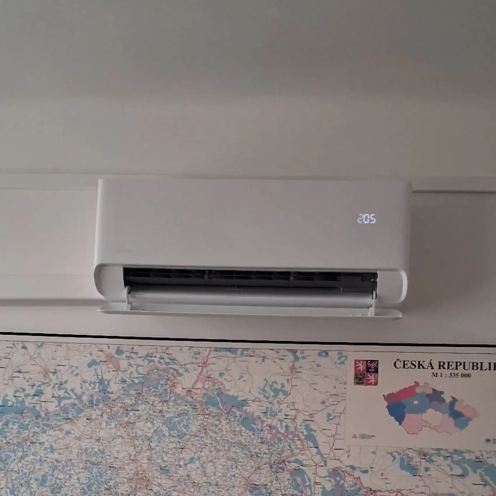 Vnitřní jednotka klimatizace MIdea Breezeless E